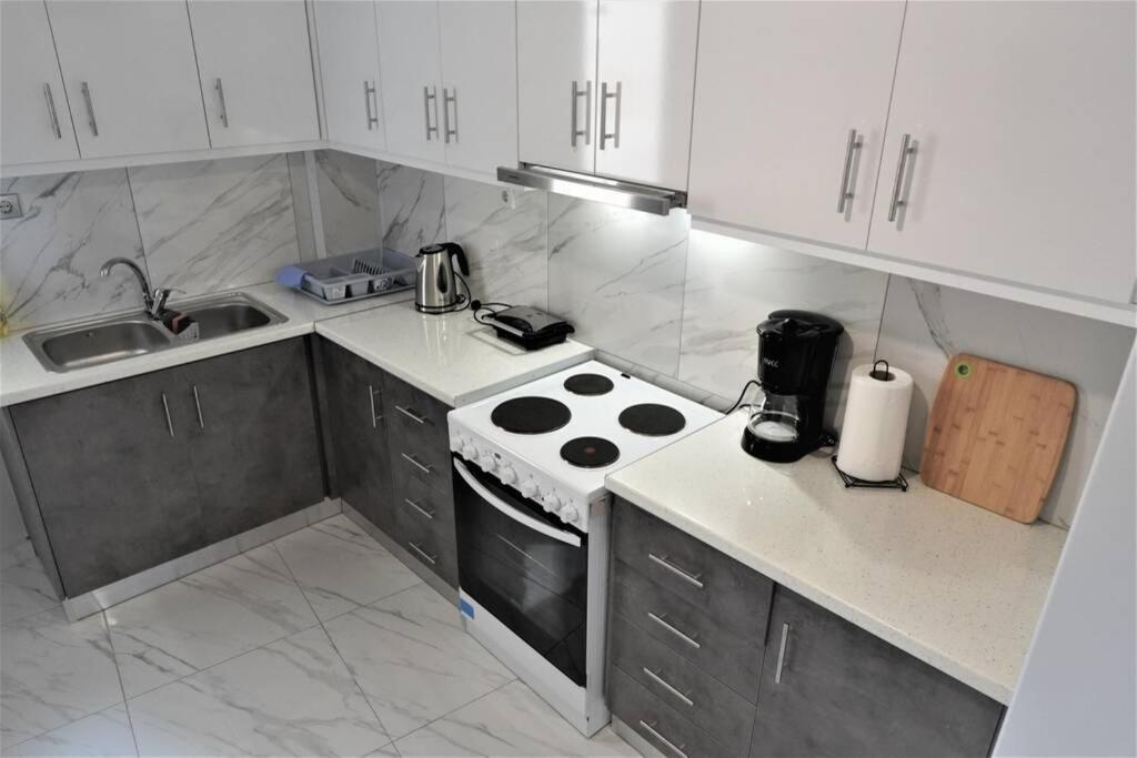 Athens Central 3Bd Apartment Next To Metro Luxury Экстерьер фото