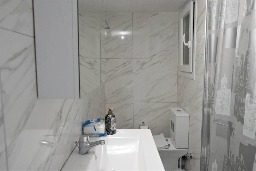 Athens Central 3Bd Apartment Next To Metro Luxury Экстерьер фото